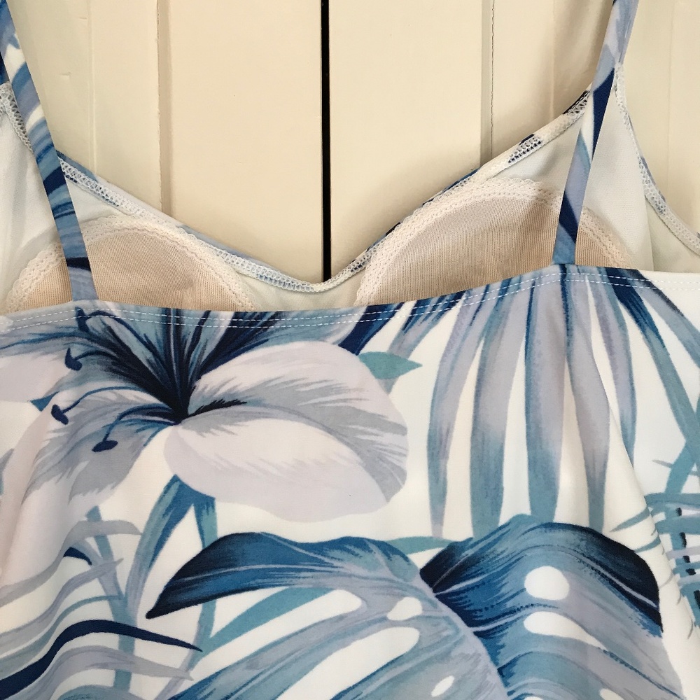 LA BLANCA 2 PIECE SWIMSUIT W/SARONG SET NWOT - Picture 4 of 11
